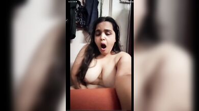 Chubby girlfriend moaning while fingering fat pussy