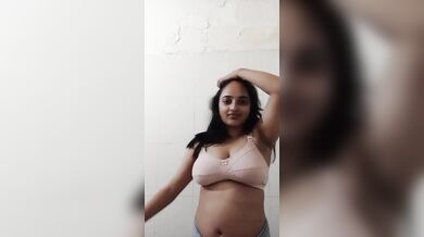 Chubby girl striptease topless video making for lover
