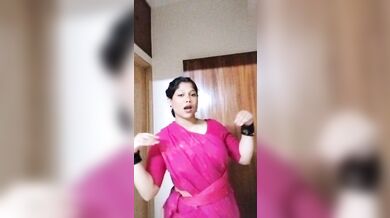 Viral Bangladeshi TikToker fingering pussy viral MMS