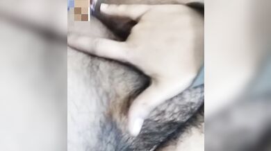 Cheater bhabhi hairy pussy fingering – viral video call