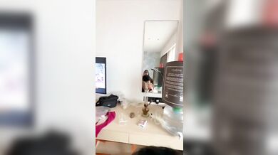 Smoking hot Indian girl naked blowjob to boyfriend