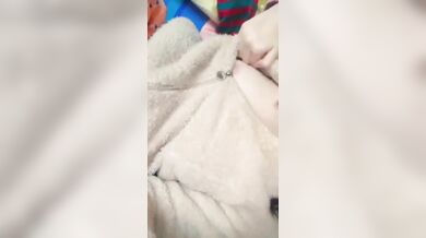 Humping on a pillow by sexy GF and viral role-play sex