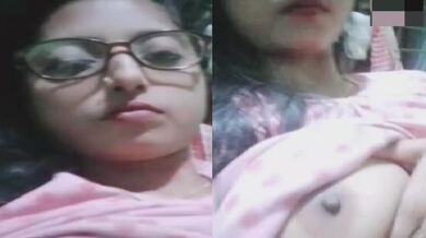 Pakistani Fariya fully naked video call with fingering
