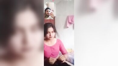 Young Bangladeshi hijab girlfriend boobs show on video call