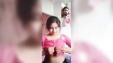 Young Bangladeshi hijab girlfriend boobs show on video call