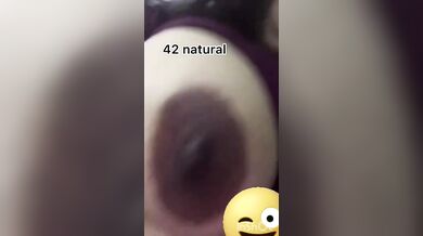 Big round boobs aunty topless on Bengali viral video call