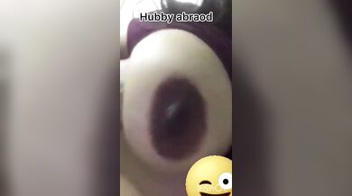 Big round boobs aunty topless on Bengali viral video call