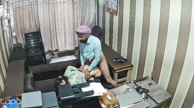 Office staff fucked by Punjabi boss in his cabin