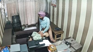 Office staff fucked by Punjabi boss in his cabin