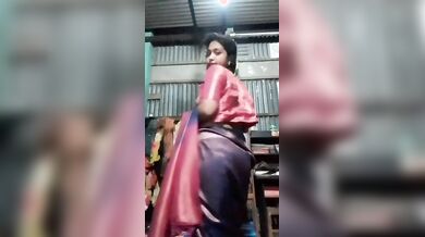 Bengali aunty saree strip masturbation and sex