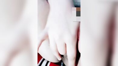 Chubby girl hairy pussy fingering on a live call recorded