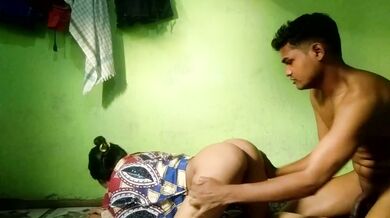Desi village couple pics and nude sex viral videos