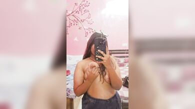 Girlfriend playing with boobs selfie video shared with lover
