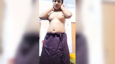 Perfect boobs Bengali college girl striptease viral selfie