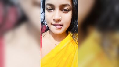 Perfect boobs Bengali college girl striptease viral selfie