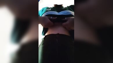 Innocent Indian girl fingering nude pussy viral video call