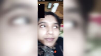Cute Bengali girlfriend boob showing on viral video call