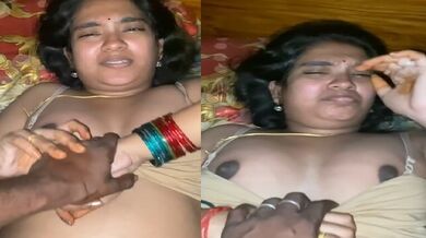 Bengali boudi fucking affair with tenant gets caught