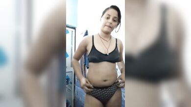 Bhabhi pussy spreading videos for uncle viral update