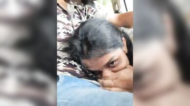 Mallu girlfriend deep blowjob to boyfriend in car viral MMS