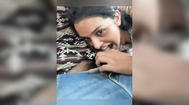 Mallu girlfriend deep blowjob to boyfriend in car viral MMS