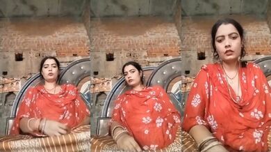 YouTuber bhabhi boob slip during live stream paid show
