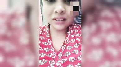 Innocent girl showing boobs and pussy on video call