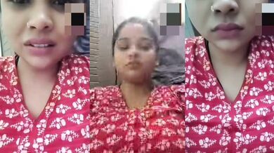 Chubby ex-girlfriend pussy showing on video call