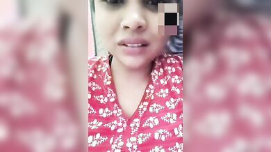 Chubby ex-girlfriend pussy showing on video call