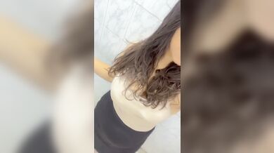 Indian girlfriend balloon boobs exposing viral selfie