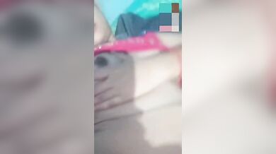 Shy village bhabhi pussy and boobs shown on video call