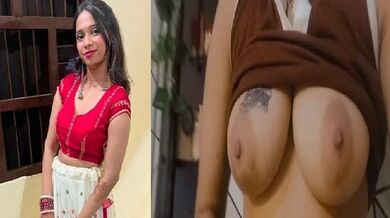 Indian hot girlfriend shows big boobs and pussy in selfie