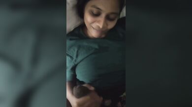 Tamil girl gives handjob while nipple pressing by boyfriend