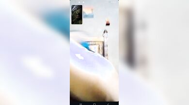 Mature desi lady shows boobs and pussy to lover viral MMS