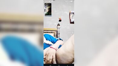 Mature desi lady shows boobs and pussy to lover viral MMS
