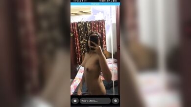 Young Muslim mallu girl showing small boobs and nude body