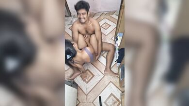Real Desi Girlfriend Purple Shirt Bedroom Session – Long Amateur XXX Video