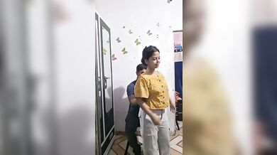 Hot Bengali Housewife Seduced by Delivery Guy – Oiled Doggy Style Fucking
