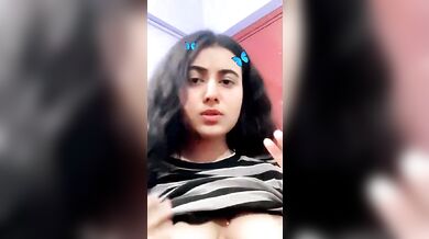 Naughty Indian Girlfriend Flashing On Private Video Call – Desi Amateur Nude Girl MMS