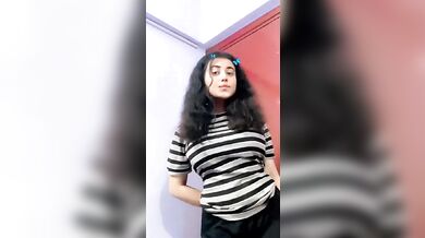 Naughty Indian Girlfriend Flashing On Private Video Call – Desi Amateur Nude Girl MMS