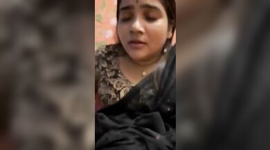 Amateur Indian Cute Bhabhi Enjoys Intimate Missionary Sex on Bed – Indian Hot Sexy Bhabhi MMS