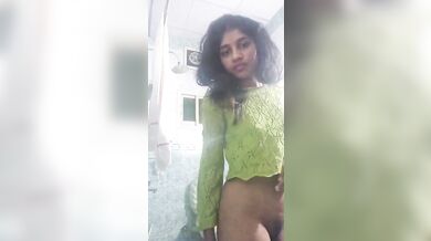 Mallu college girl videos exposed of her nude body showing